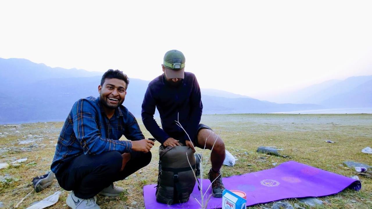 Mars Monkey Hostels Manāli Buitenkant foto
